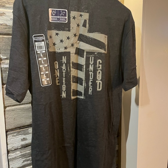 3/$20 SALE Patriotic Strong Men’s Large T-shirt One Nation Under God Gray - Picture 4 of 7